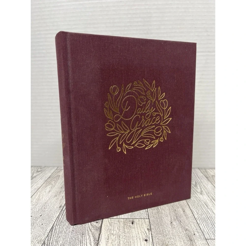 ESV Single Column Journaling Bible Daily Grace Co. Maroon Cloth Board Crossway
